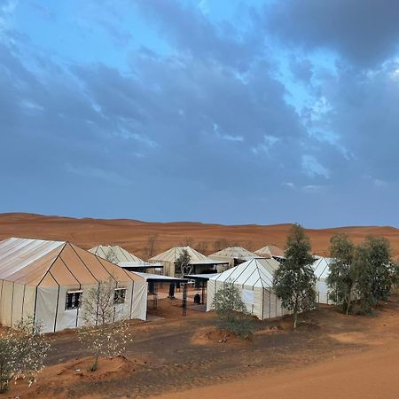Hotel Toop Luxury Camp à Merzouga Extérieur photo