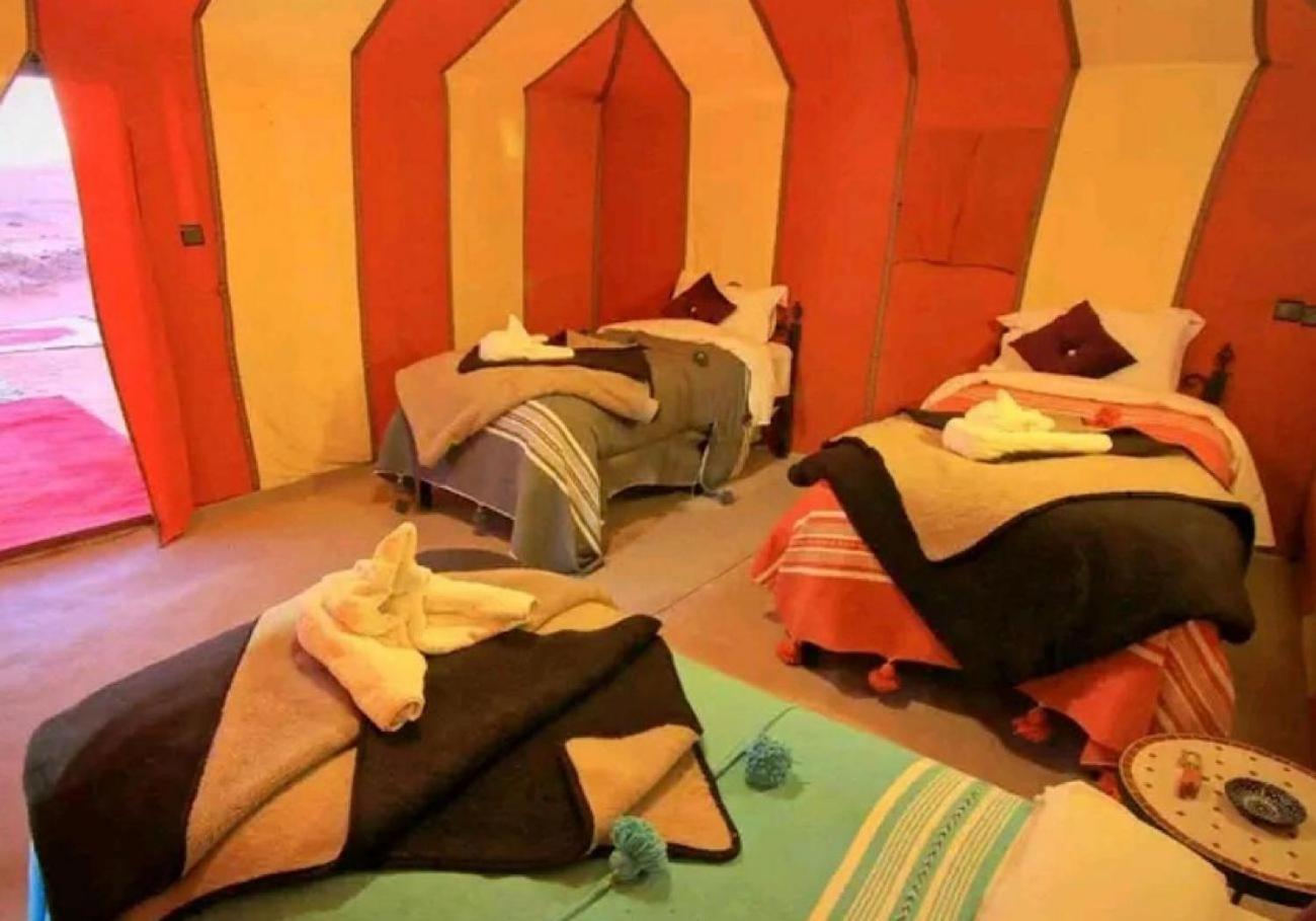 Hotel Toop Luxury Camp à Merzouga Extérieur photo